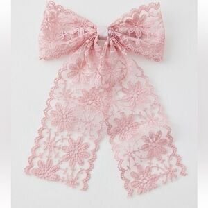 Urban Outfitters Maisie Lace Hair Bow Barrette